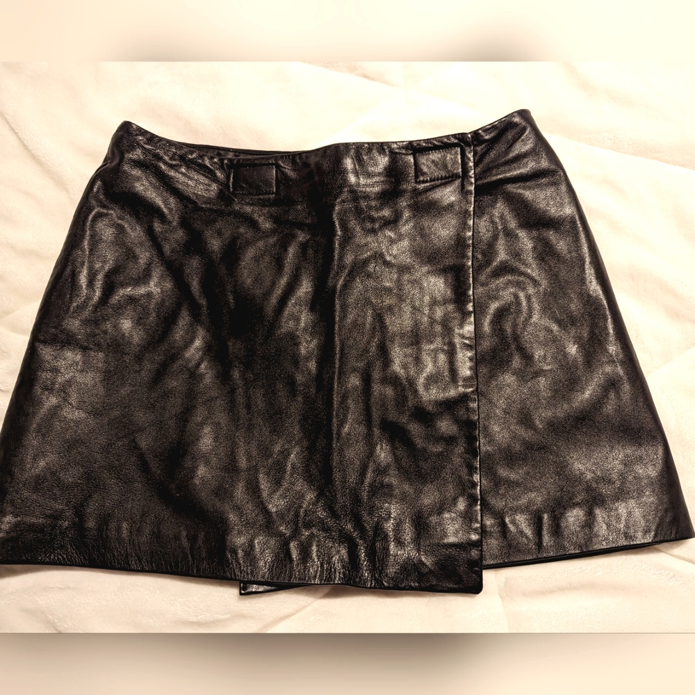Hugo Buscati Black wrap leather Mini Skirt Size 8